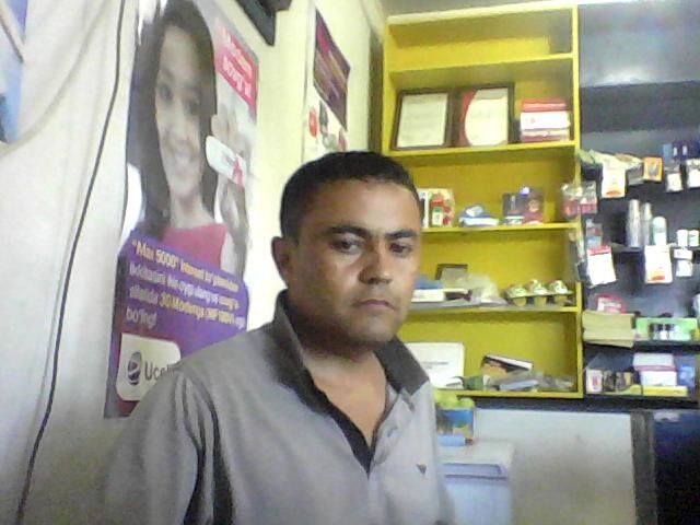  5462794  Doni, 49 ,    