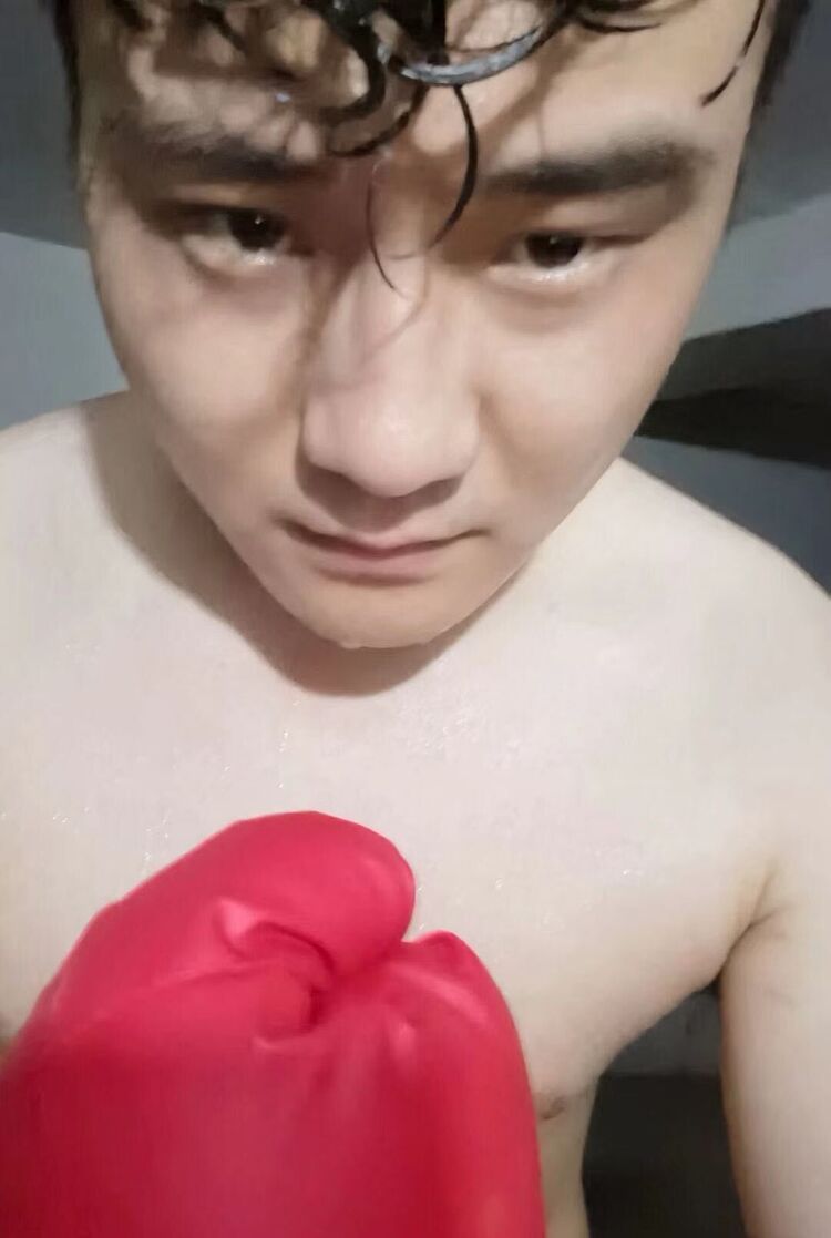  ,   Leslie, 29 ,   ,   