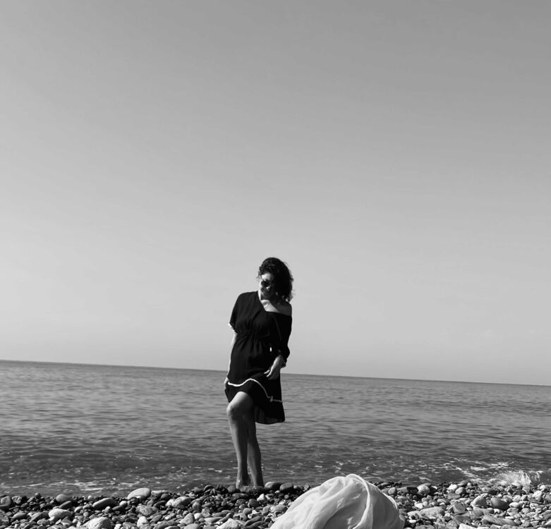  46422984  , 44 ,    
