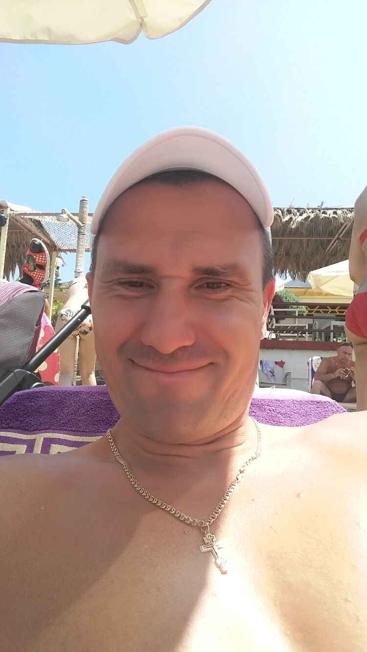  28689394  , 44 ,     