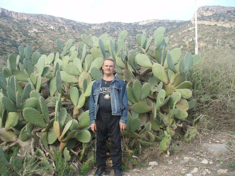  ,   Oleg, 59 ,   