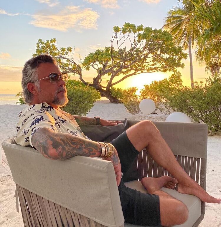 ,   Jeanpaul, 60 ,   ,   