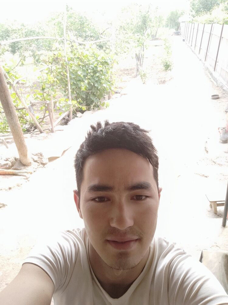  34277794  Davronbek, 24 ,    