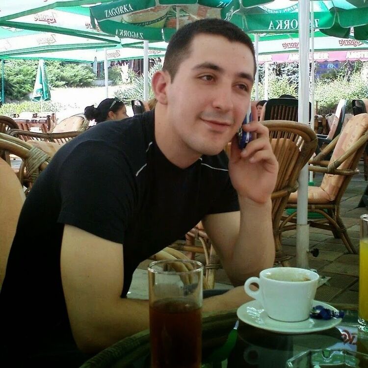  6113624  Aleksandar, 39 ,    