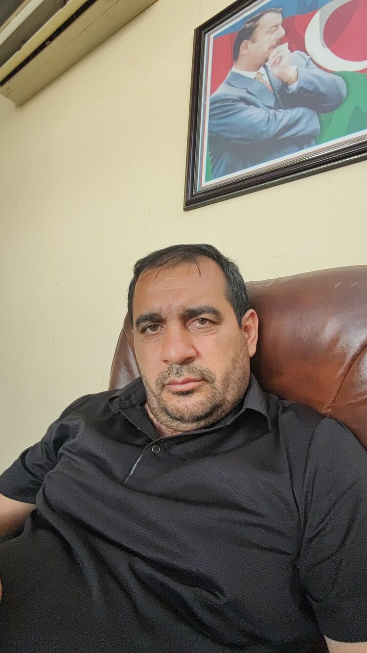 45796034  Fuad, 45 ,    