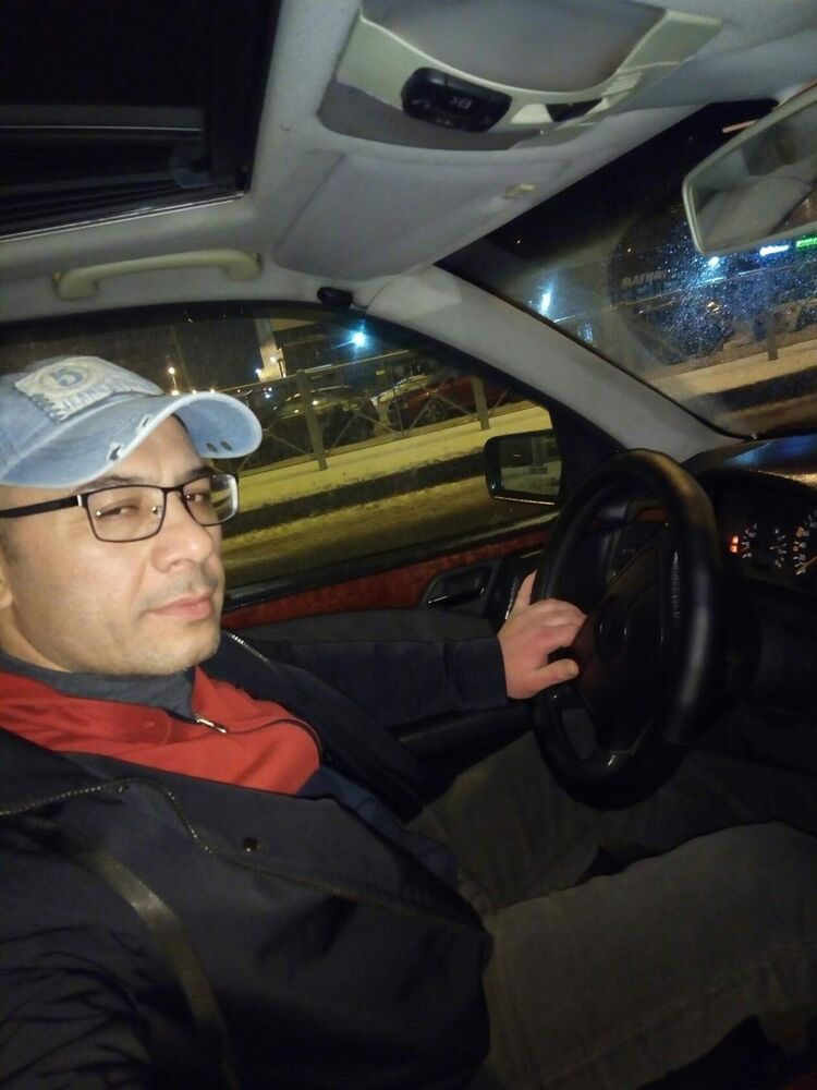  24098124  , 49 ,    -