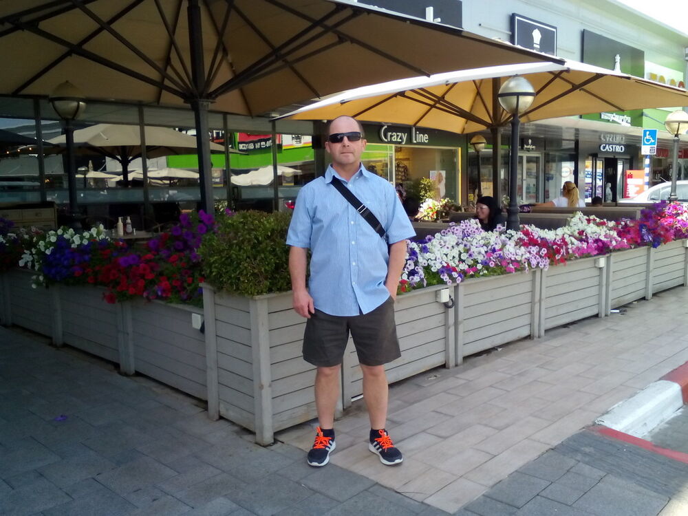  ,   Valerii, 57 ,   ,   , c 