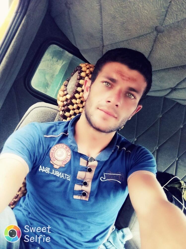  16819084  Kazim, 32 ,    -