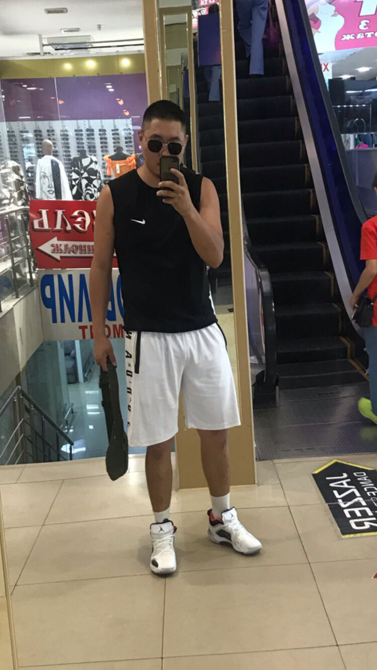  53255864  , 25 ,    -