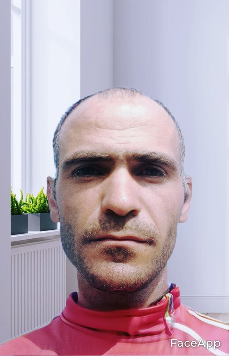  23068984  Zzauu, 35 ,    