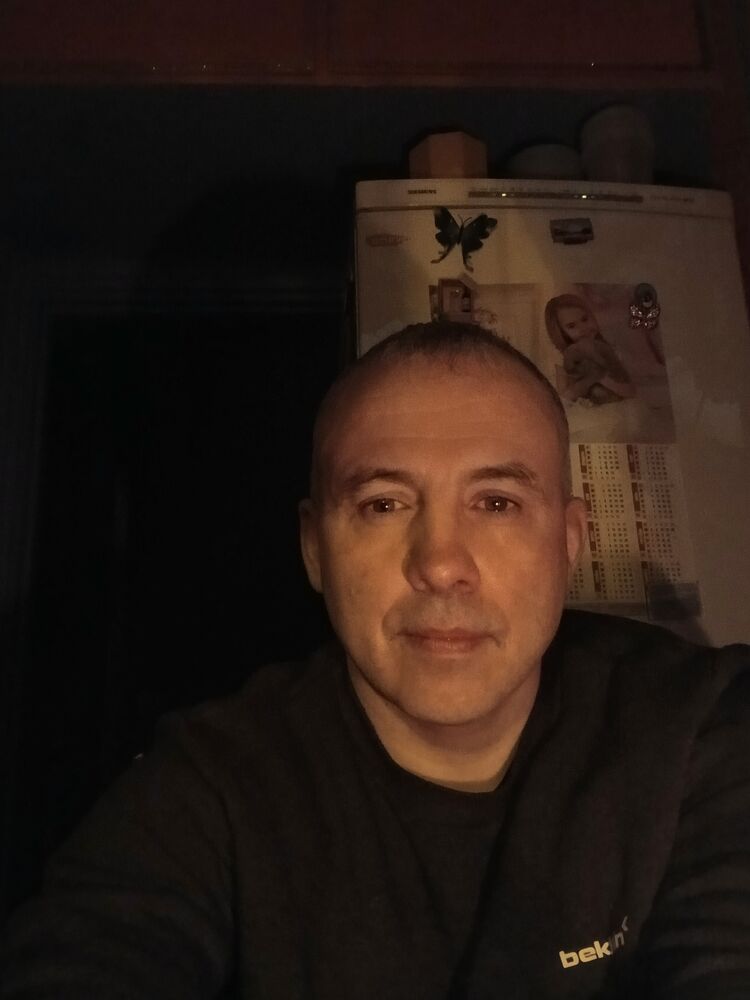  48238994  Normund, 49 ,    