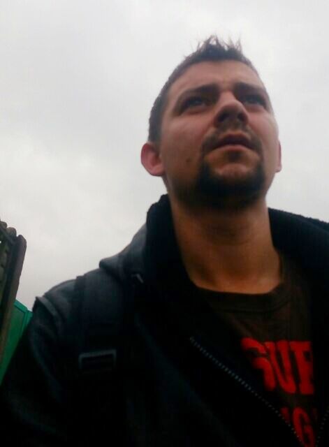  44805644  Anton, 36 ,    