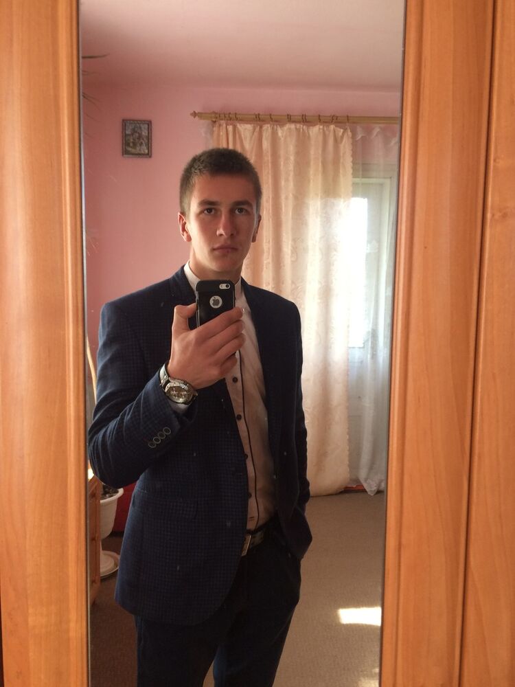  -,   Kolya, 30 ,  