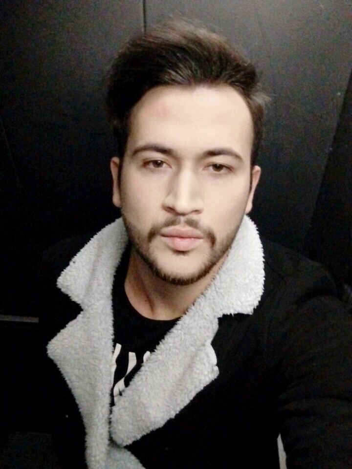  12446754  Salih, 30 ,    