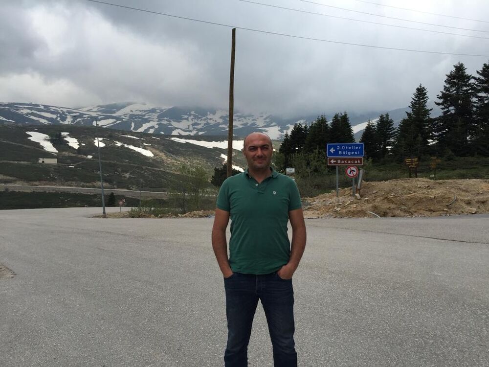  28107294  Osman, 42 ,     