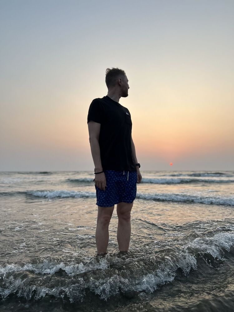  ,   Pavel, 40 ,   ,   , c 