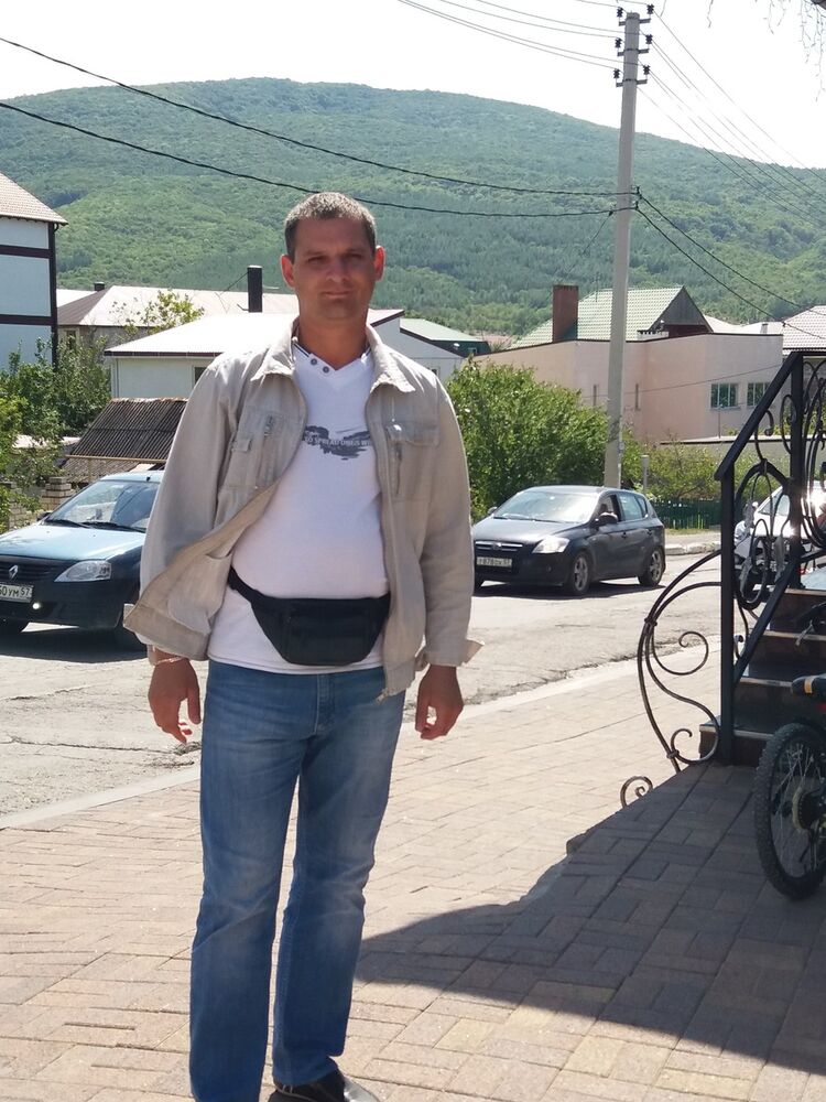  8973004  Rusly, 41 ,    