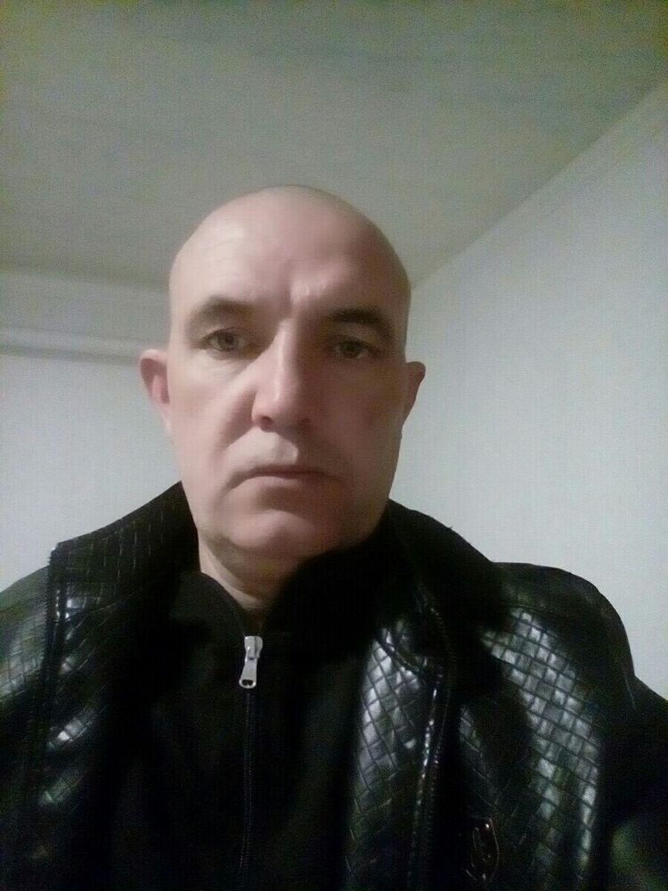  21388314  Andrii, 45 ,    