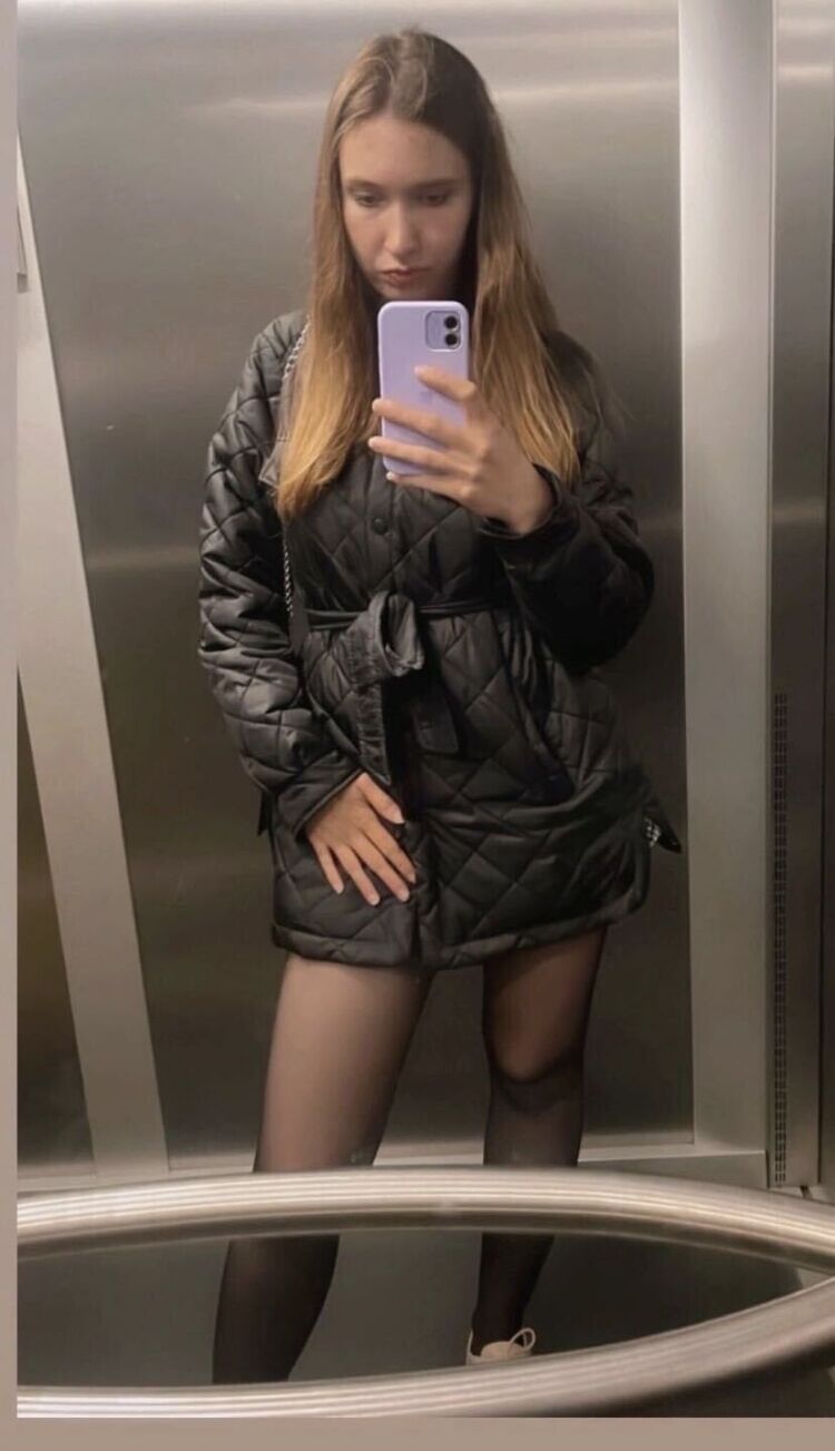  52722224  , 25 ,    