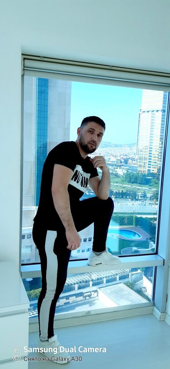  ,   Ruslan, 35 ,   ,   , c 