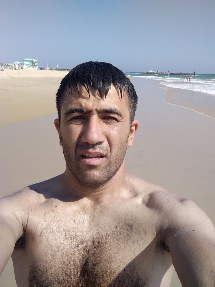  17305824  Izzat, 35 ,    Or Yehuda