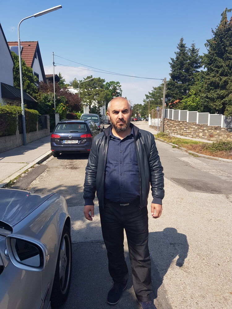  16258714  Nizam Berger, 45 ,    Floridsdorf