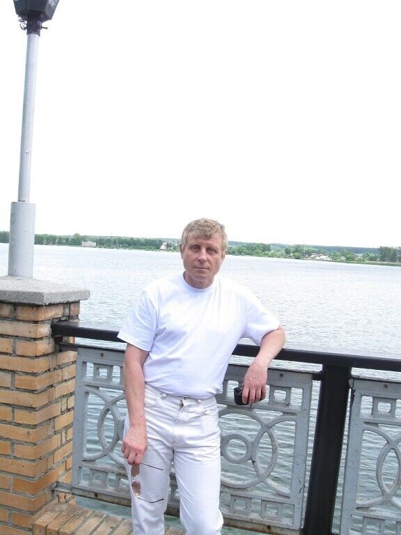  48304734  Aleksey, 60 ,    --