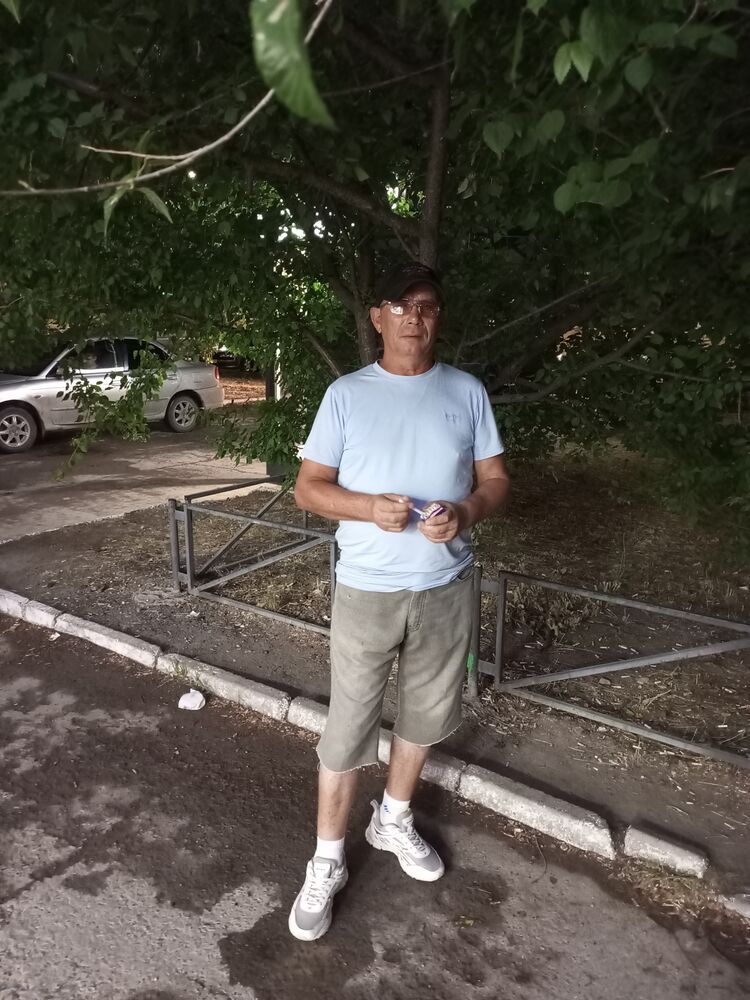  49212624  Aleksei, 48 ,    