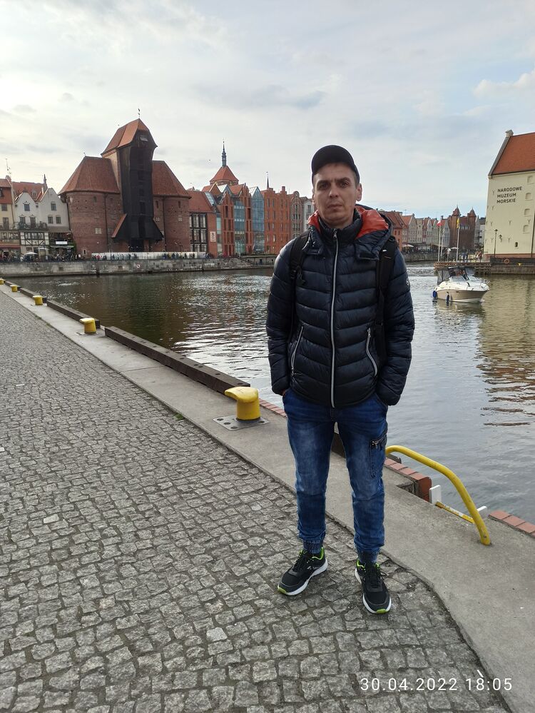  51315254  Valentyn, 44 ,    Tychy