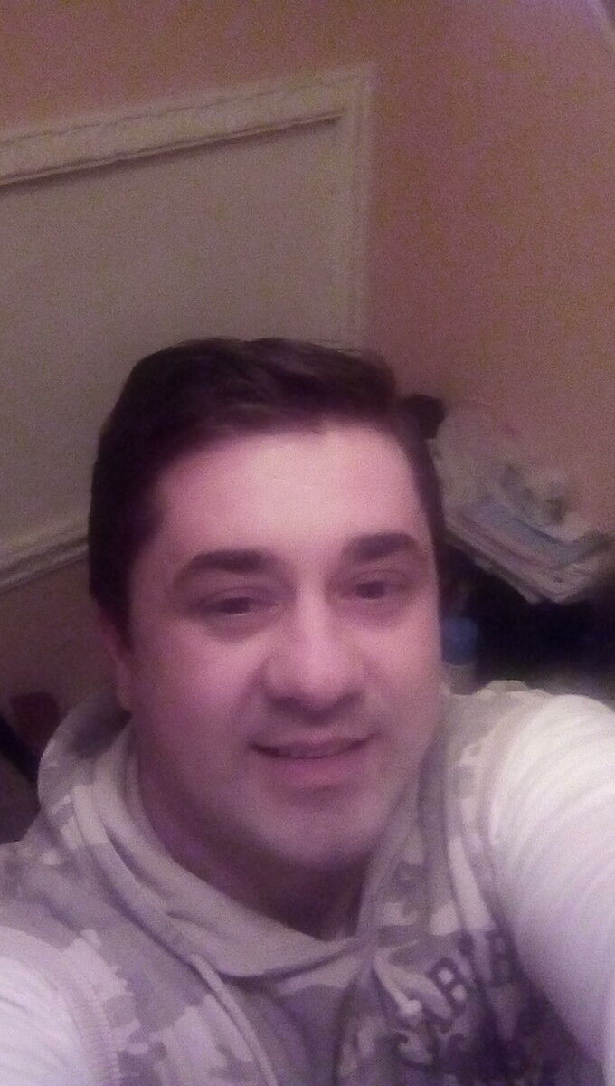  14700594  Danyk, 42 ,    