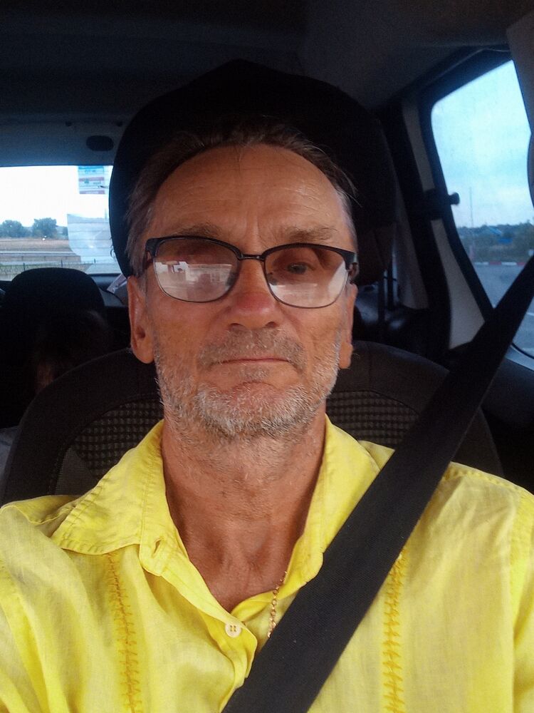  28715104  Sergey, 64 ,    