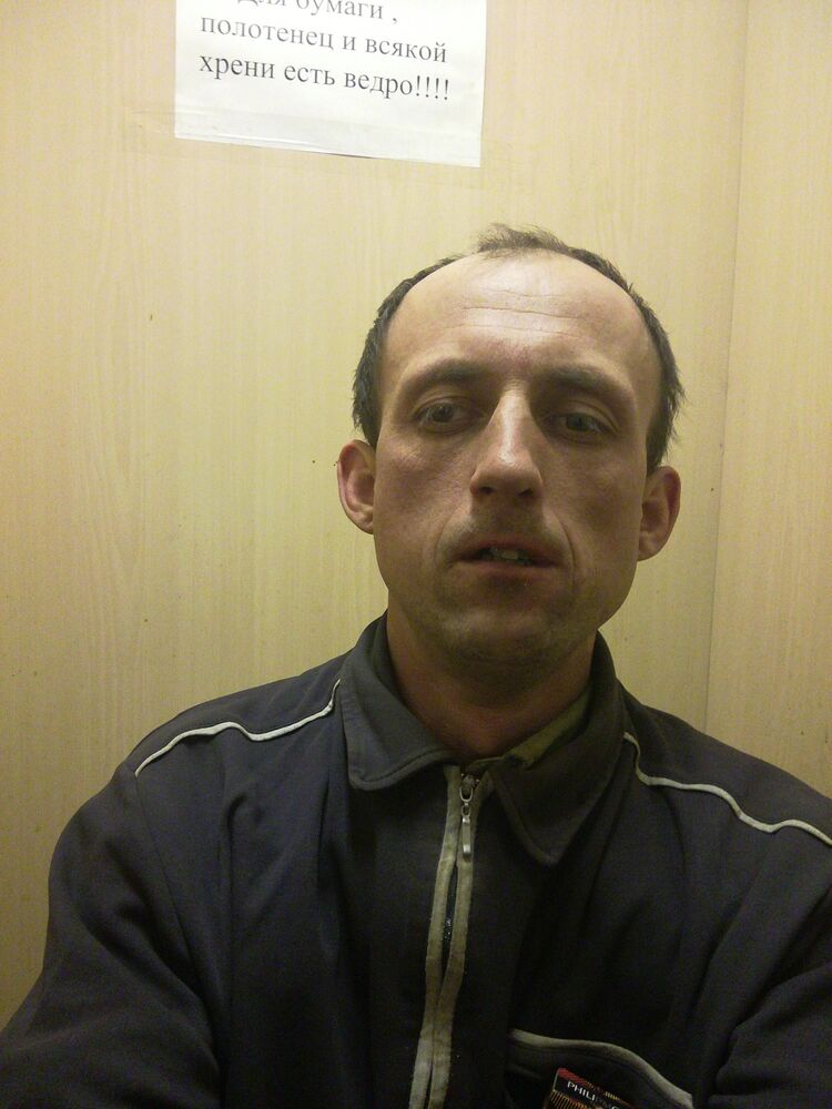  25439624  Sergey, 39 ,    