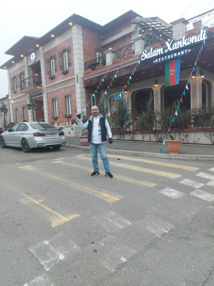  48261544  Etibar, 49 ,    