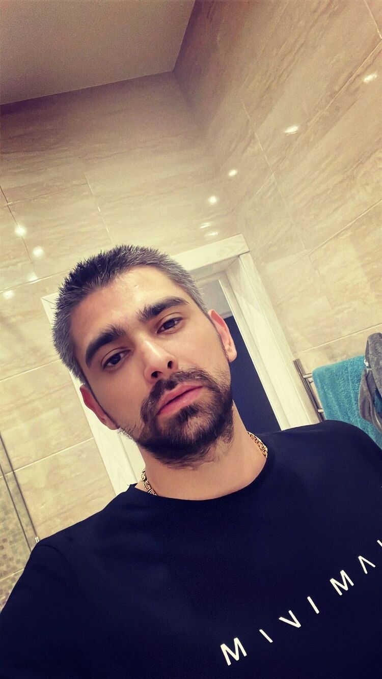  49401504  , 31 ,    