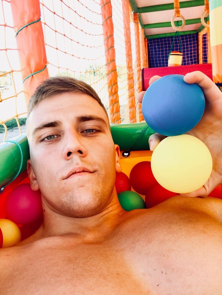  ,   , 28 ,   