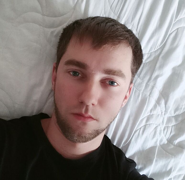  27035794  , 32 ,    