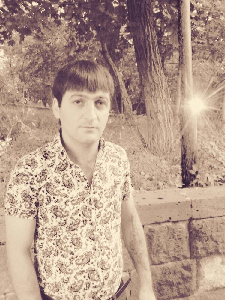  53415394  Martun, 36 ,    