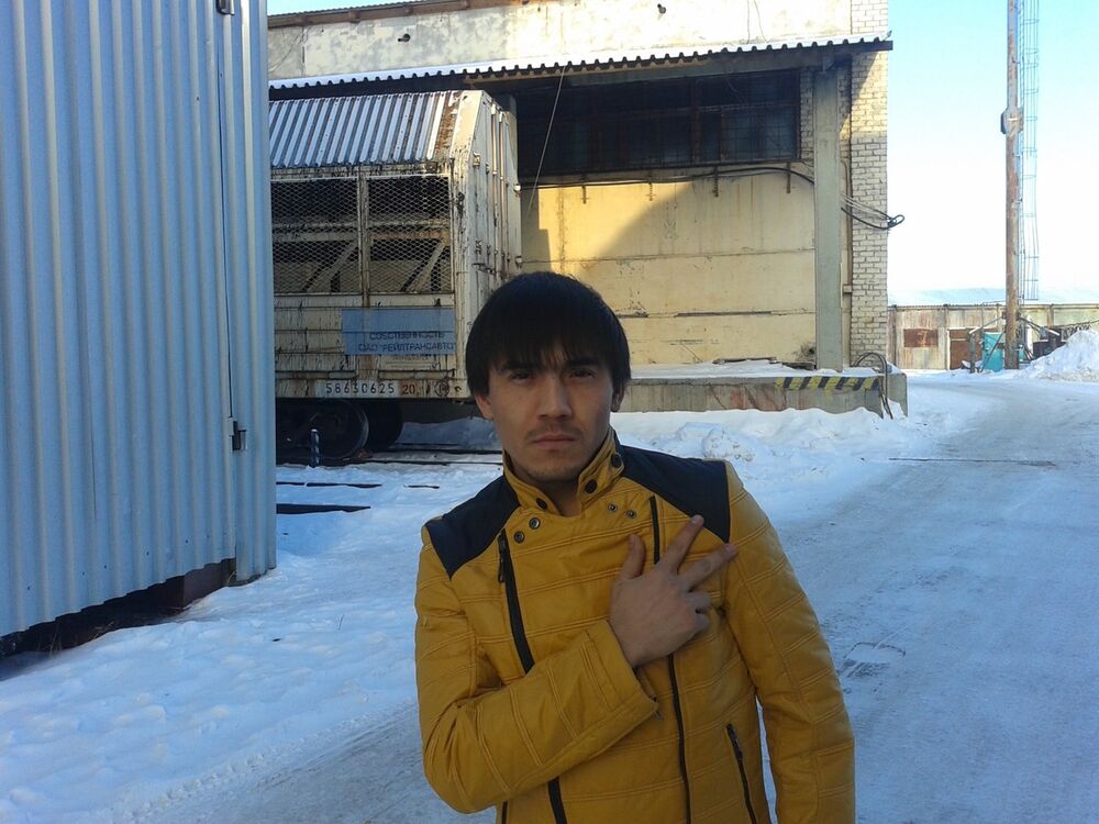  4140884  Boburiy, 37 ,    