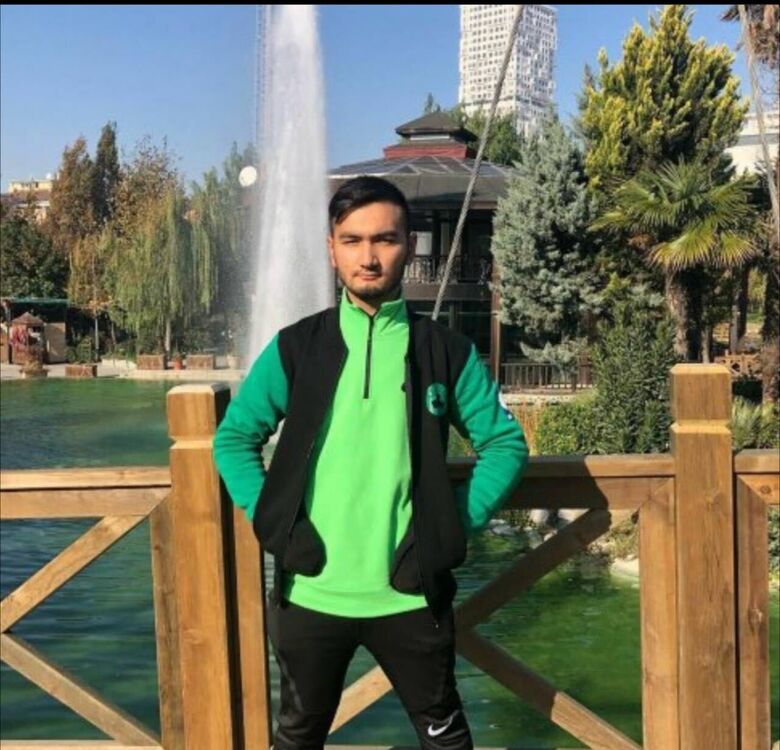  46536944  Mustafo, 26 ,    