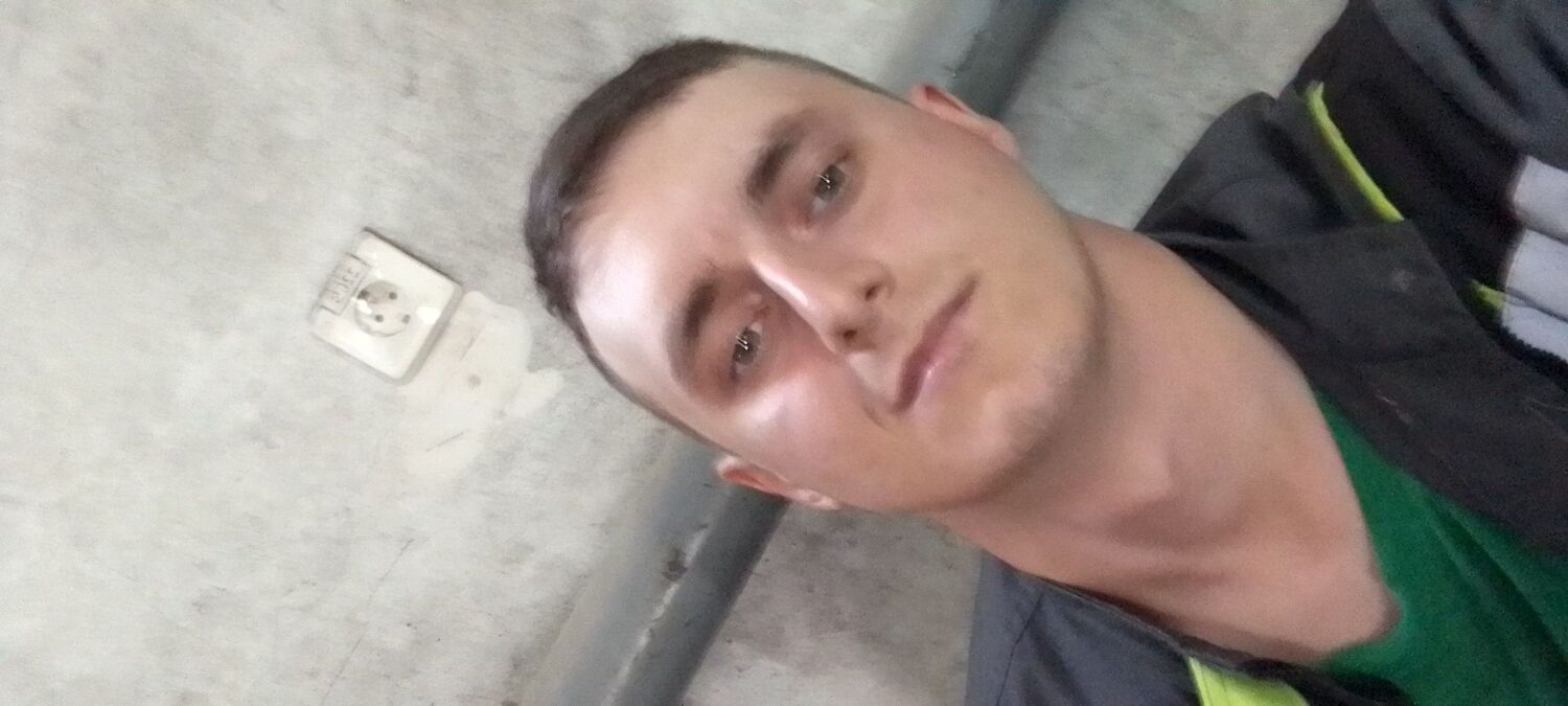  44016114  , 23 ,    