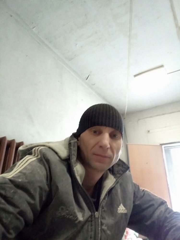  32061624  , 49 ,    