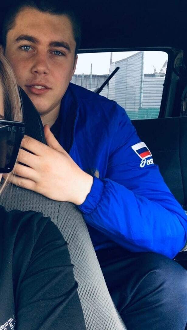  27017324  Anzor, 24 ,    