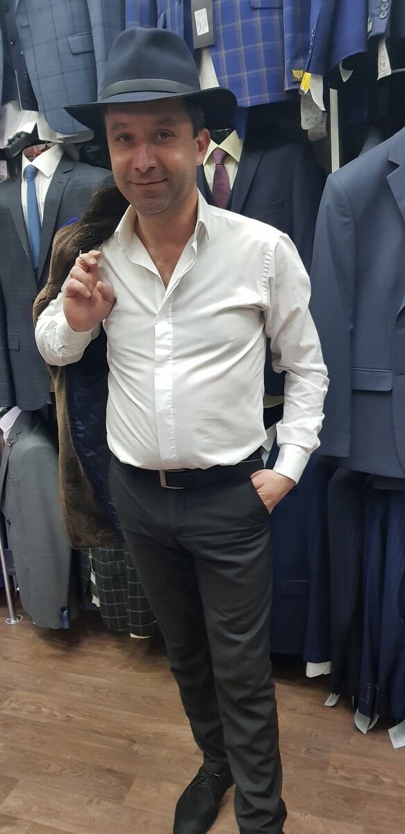  ,   Eduard, 41 ,  