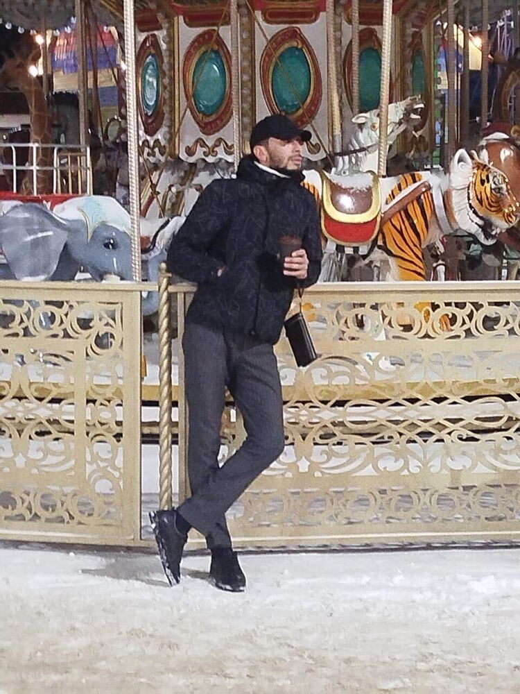  49842754  , 26 ,    Nepasice