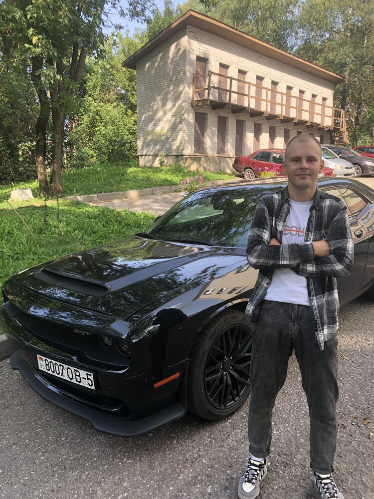  37325764  Vadim, 25 ,    