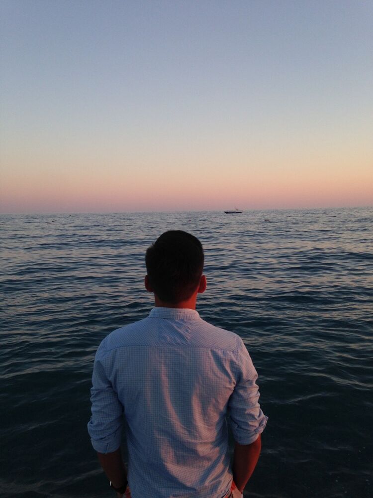  ,   Azik, 28 ,   