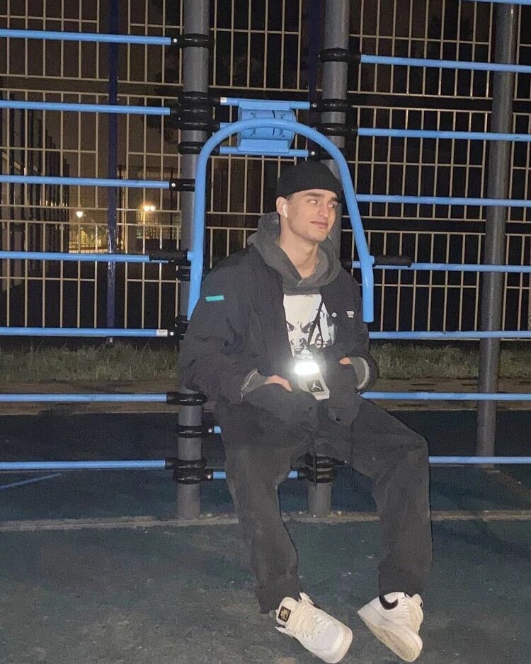  29018094  , 24 ,    