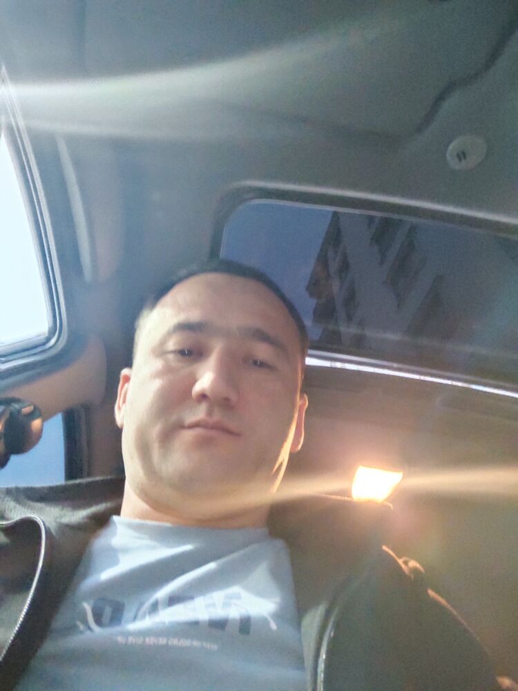  34714674  Rustam, 37 ,    