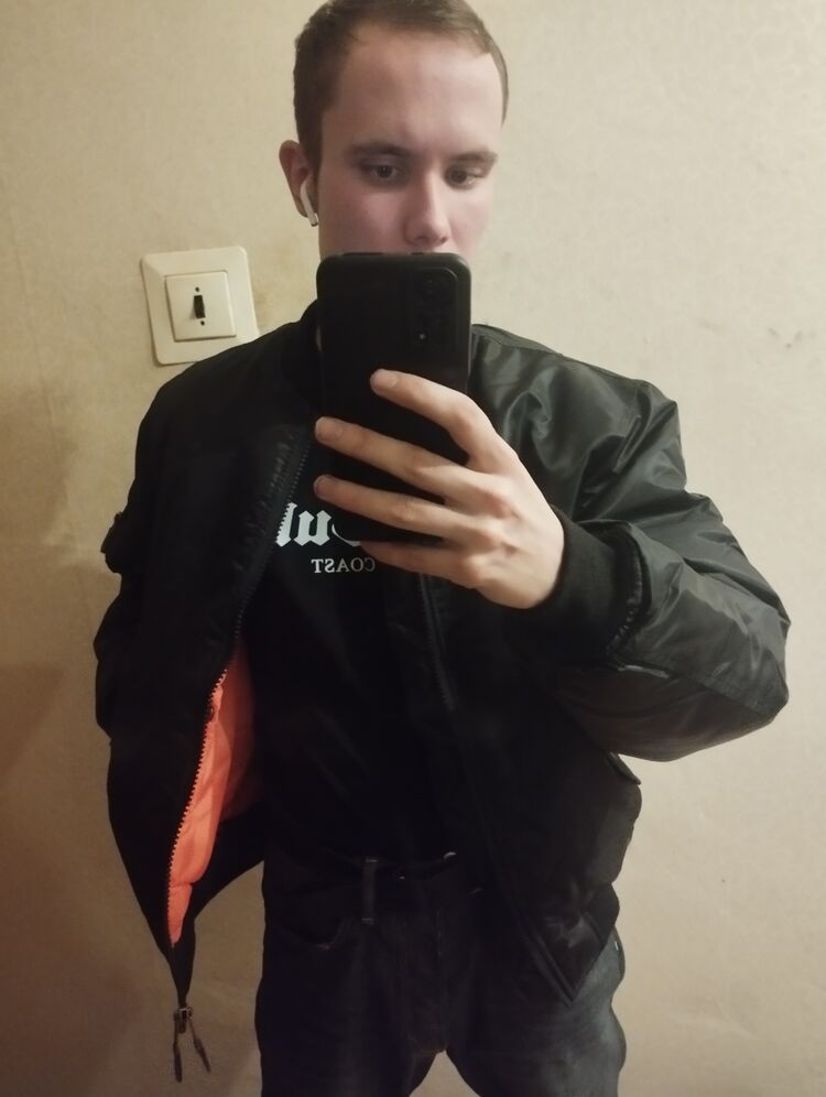  ,   George, 23 ,   ,   