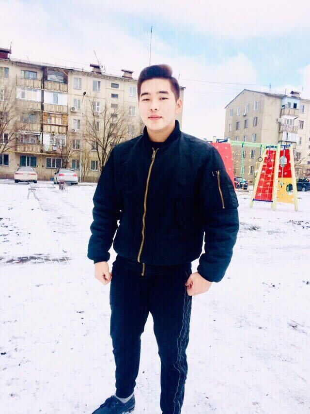  ,   Titan, 23 ,   ,   